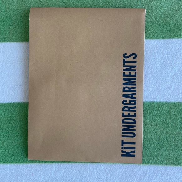 Kit undergarments Classic Mesh Thong in terracotta size 2 NWT - Picture 2 of 3